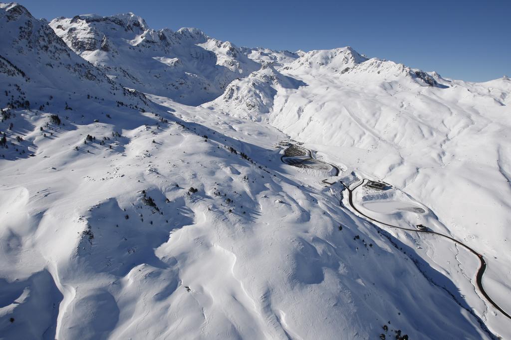 Hotel Nievesol Formigal Buitenkant foto